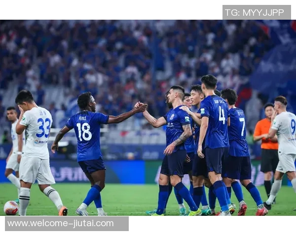 海港队更新换代速度虽晚于申花但效率显著提升引发关注