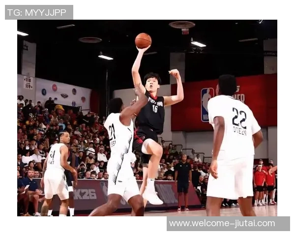 杨瀚森被下放无法随队前往菲尼克斯期待他能好好打场球