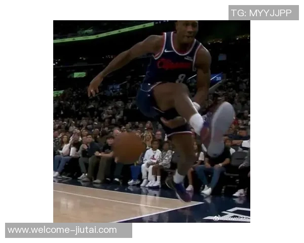 小卡称赞邓恩近期状态火热每场比赛都全力防守对手核心球员